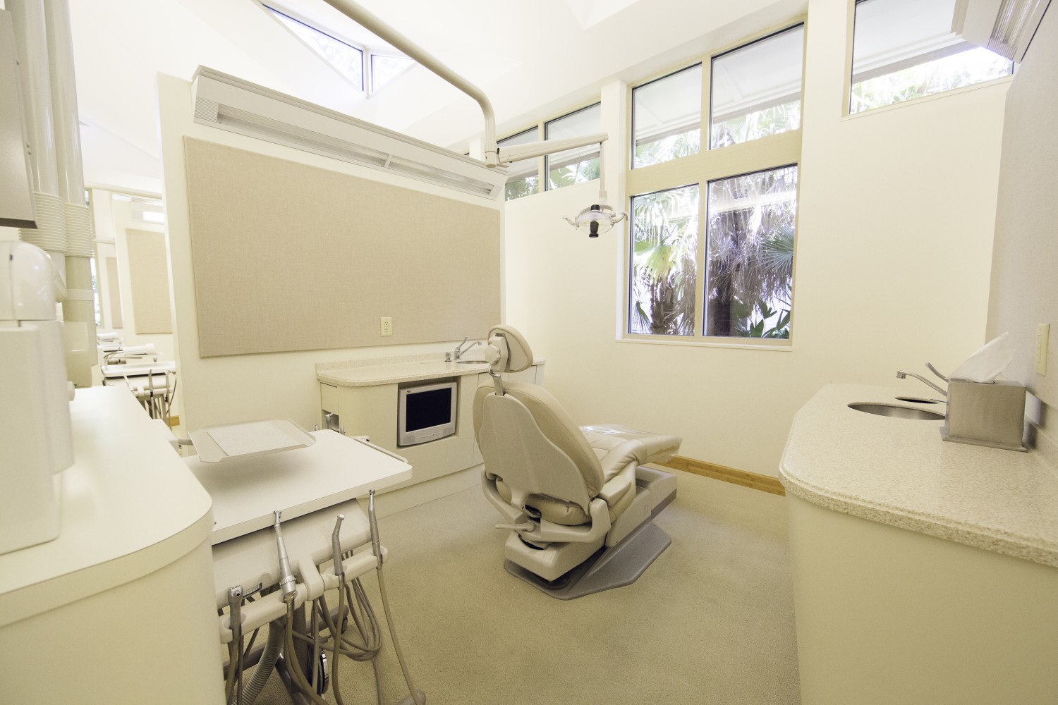 Charleston Dental Associates Office Interior - Dental Chair 3