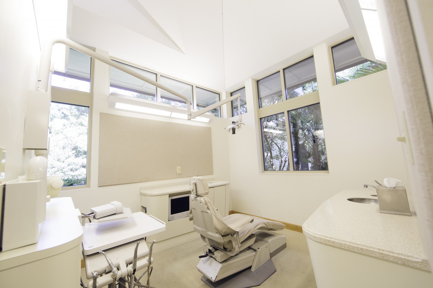 Charleston Dental Associates Office Interior - Dental Chair 6